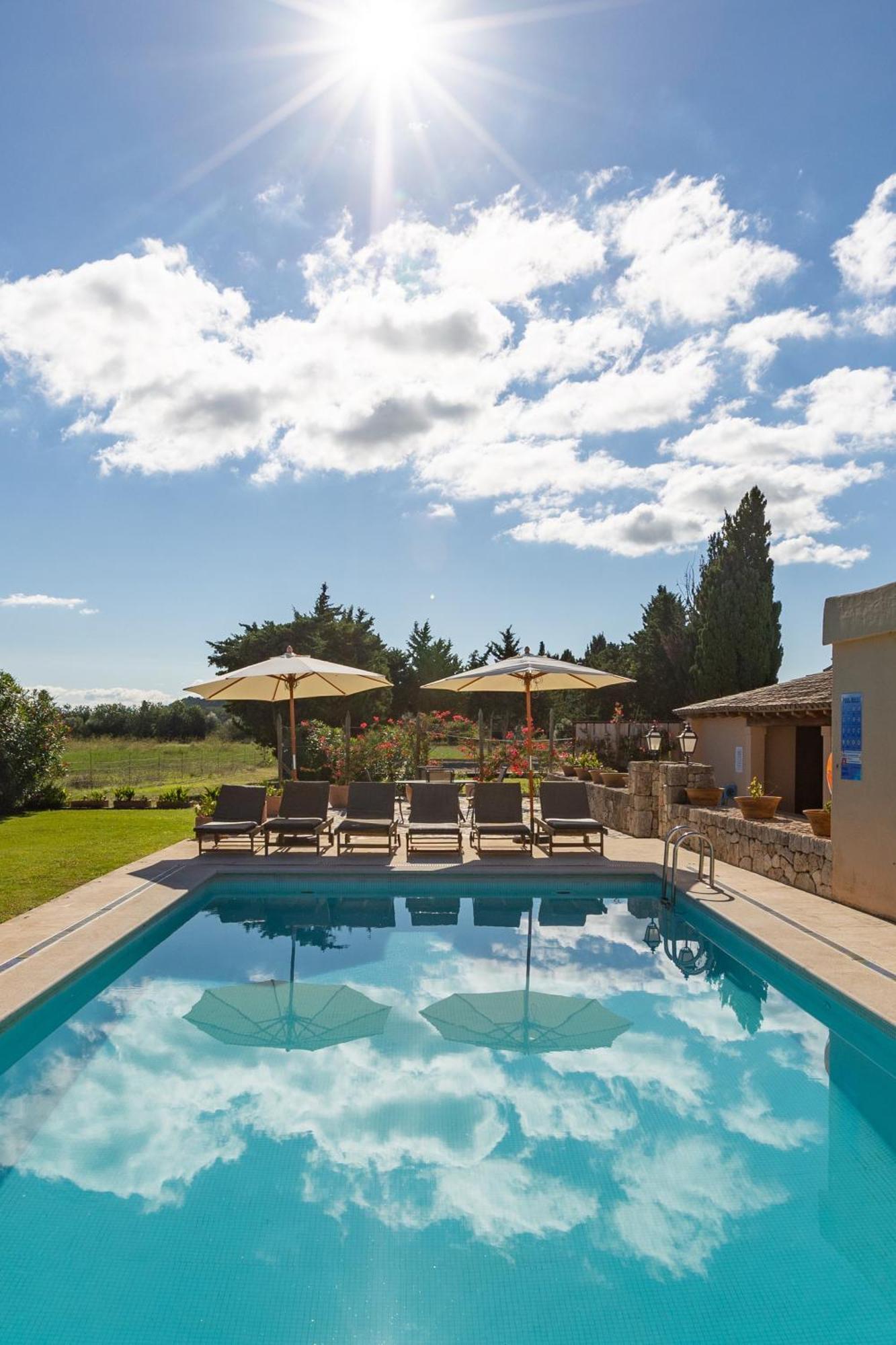 Finca Familia Pollença Екстериор снимка